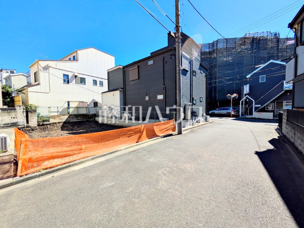 接道状況および現場風景 【西東京市泉町6丁目】 接道状況および現場風景 【西東京市泉町6丁目】