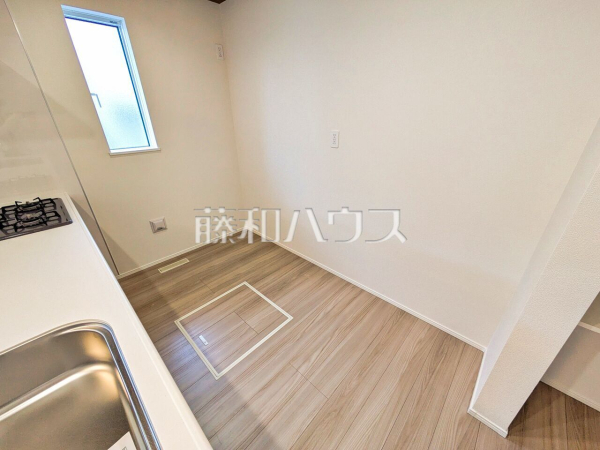 2号棟 キッチン 【東久留米市南沢5丁目】 2号棟 キッチン 【東久留米市南沢5丁目】