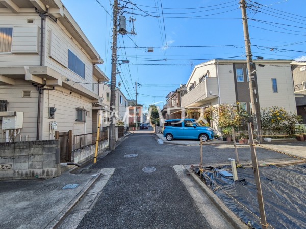 接道状況および現場風景 【練馬区大泉町1丁目】 接道状況および現場風景 【練馬区大泉町1丁目】