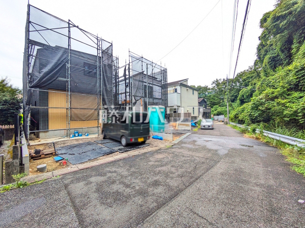 接道状況および現場風景 【八王子市大塚】 接道状況および現場風景 【八王子市大塚】
