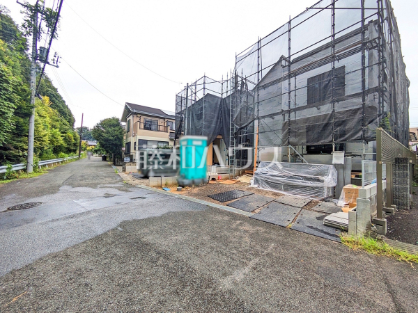接道状況および現場風景 【八王子市大塚】 接道状況および現場風景 【八王子市大塚】