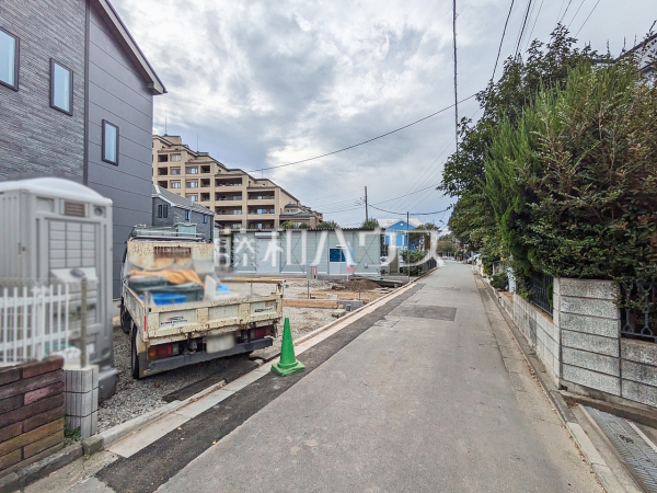 接道状況および現場風景 【国立市富士見台4丁目】 接道状況および現場風景 【国立市富士見台4丁目】