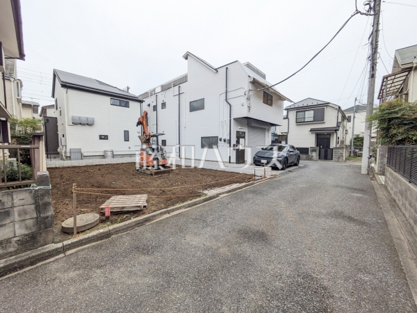 接道状況および現場風景 【西東京市芝久保町4丁目】物件の事、諸費用の事など、小さな疑問もお気軽にご連絡・ご相談下さい。 接道状況および現場風景 【西東京市芝久保町4丁目】物件の事、諸費用の事など、小さな疑問もお気軽にご連絡・ご相談下さい。