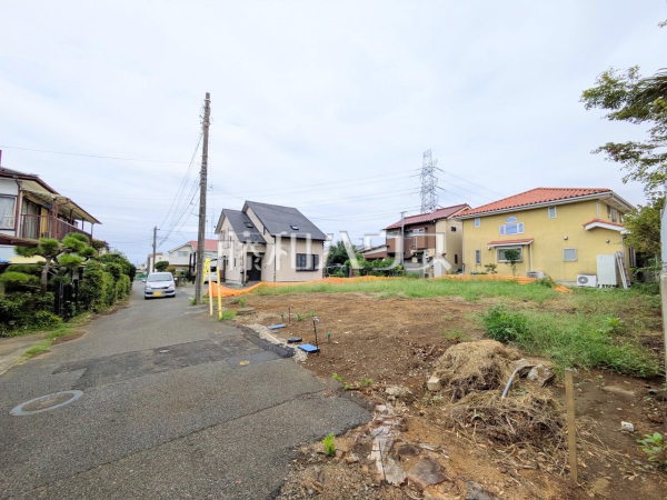 ≪接道状況≫分譲地周辺は4m道路と一戸建住宅が建ち並ぶ閑静な住宅街となっており車の通りも少なく安心してお住まい頂ける環境が広がっております。【稲城市百村】 ≪接道状況≫分譲地周辺は4m道路と一戸建住宅が建ち並ぶ閑静な住宅街となっており車の通りも少なく安心してお住まい頂ける環境が広がっております。【稲城市百村】