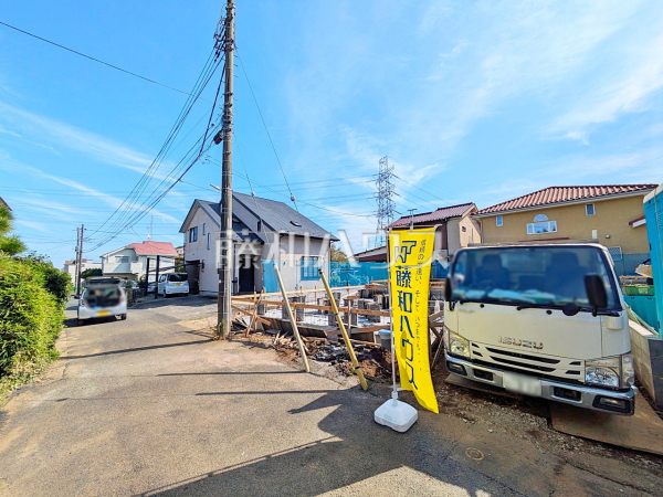 接道状況および現場風景 【稲城市百村】 接道状況および現場風景 【稲城市百村】