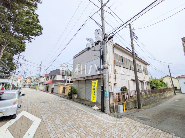 ≪接道状況(現況:古屋有)≫前面道路6.5mと建物までの距離も広く、開放感に溢れた街並み♪ 【府中市晴見町1丁目】 ≪接道状況(現況:古屋有)≫前面道路6.5mと建物までの距離も広く、開放感に溢れた街並み♪ 【府中市晴見町1丁目】