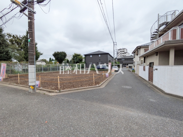 接道状況および現場風景 【練馬区上石神井1丁目】 接道状況および現場風景 【練馬区上石神井1丁目】
