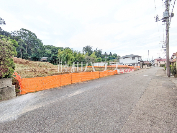 接道状況および現場風景 【東大和市奈良橋1丁目】 接道状況および現場風景 【東大和市奈良橋1丁目】