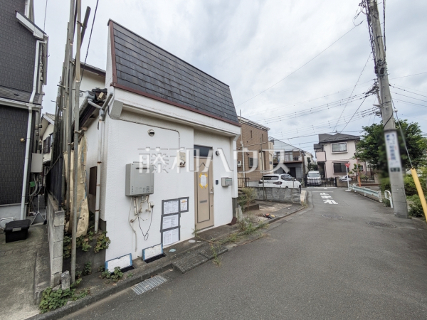 接道状況および現場風景 【西東京市泉町1丁目】 接道状況および現場風景 【西東京市泉町1丁目】