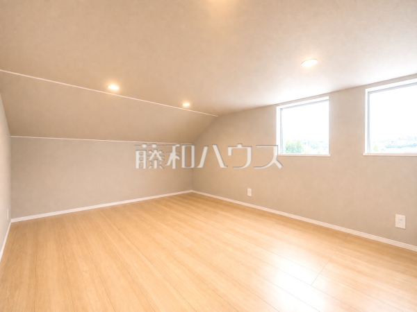 屋根裏収納 【八王子市大塚】 屋根裏収納 【八王子市大塚】