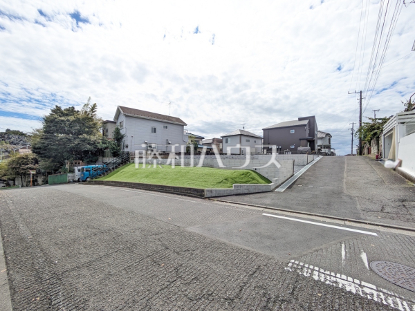 接道状況および現場風景 【武蔵村山市中藤1丁目】 接道状況および現場風景 【武蔵村山市中藤1丁目】