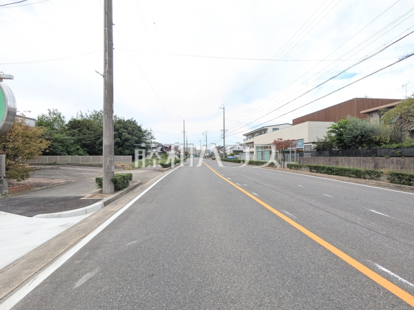 接道状況および現場風景 【春日井市松河戸町1丁目】 接道状況および現場風景 【春日井市松河戸町1丁目】