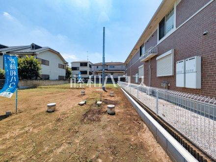 5号地 現地写真 見学はしたいけど、なかなか時間が取れない・・・そんな方に出勤前や仕事終わりにマイホームを見学できるサポートをいたします。 【東久留米市本町4丁目】/撮影日2026/07/21