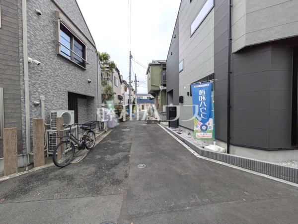 接道状況および現場風景 【杉並区天沼1丁目】 接道状況および現場風景 【杉並区天沼1丁目】