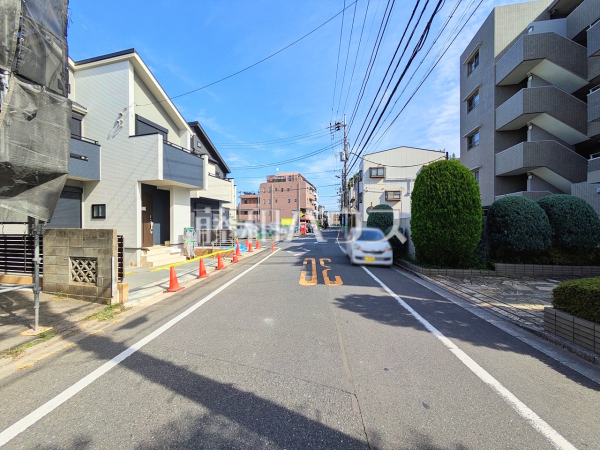 接道状況および現場風景 【練馬区上石神井4丁目】 接道状況および現場風景 【練馬区上石神井4丁目】
