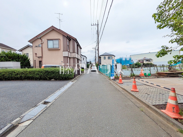 接道状況および現場風景 【三鷹市北野4丁目】 接道状況および現場風景 【三鷹市北野4丁目】