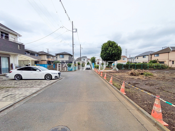 接道状況および現場風景 【三鷹市北野4丁目】 接道状況および現場風景 【三鷹市北野4丁目】