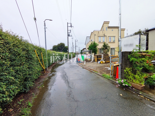 ≪接道状況≫建物のプレゼンをさせていただきますので、実際の完成イメージを思い描いていただくことができます。お気軽にお問合せ下さい。【調布市柴崎1丁目】