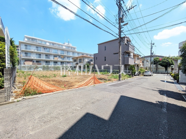 接道状況および現場風景 【八王子市散田町5丁目】 物件の事、諸費用の事など、小さな疑問もお気軽にご連絡・ご相談下さい 接道状況および現場風景 【八王子市散田町5丁目】 物件の事、諸費用の事など、小さな疑問もお気軽にご連絡・ご相談下さい