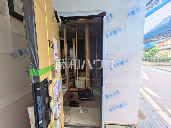 A号棟 玄関 【狛江市東野川4丁目】 A号棟 玄関 【狛江市東野川4丁目】