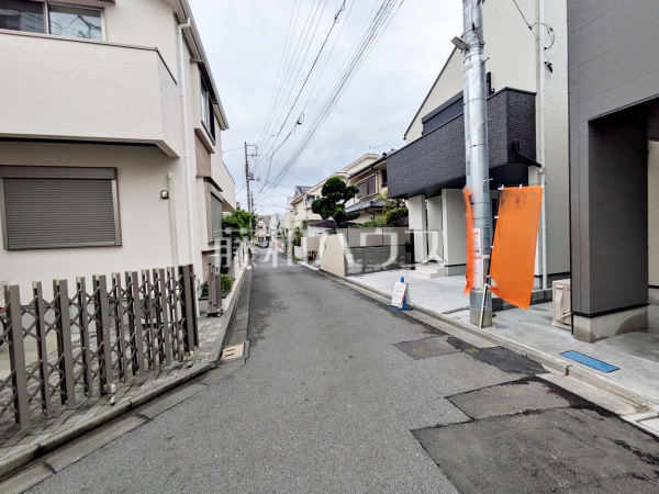 接道状況および現場風景 【練馬区関町南2丁目】 接道状況および現場風景 【練馬区関町南2丁目】