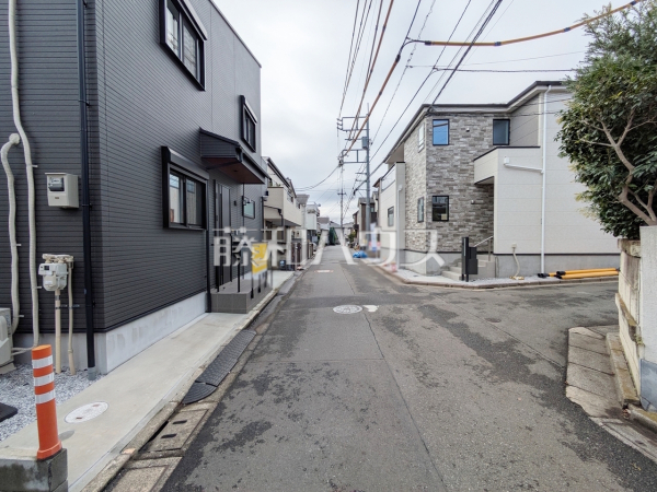 接道状況および現場風景 【練馬区南大泉4丁目】 接道状況および現場風景 【練馬区南大泉4丁目】