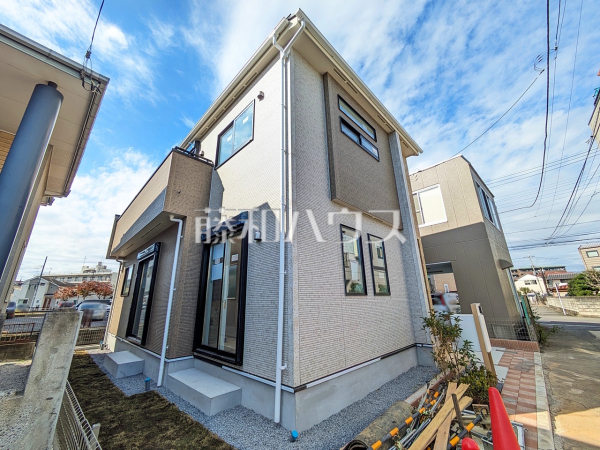 外観 【日野市大字日野】生活に溶け込むシンプルなデザインの外観が魅力の新邸です。 外観 【日野市大字日野】生活に溶け込むシンプルなデザインの外観が魅力の新邸です。