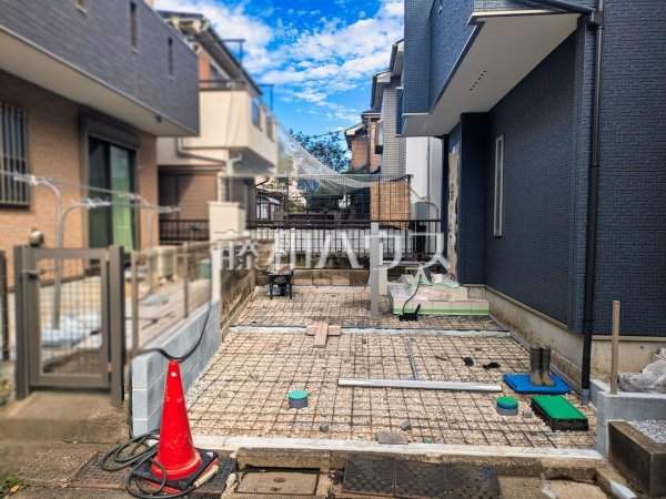 接道状況および現場風景 【東久留米市南町4丁目】 接道状況および現場風景 【東久留米市南町4丁目】