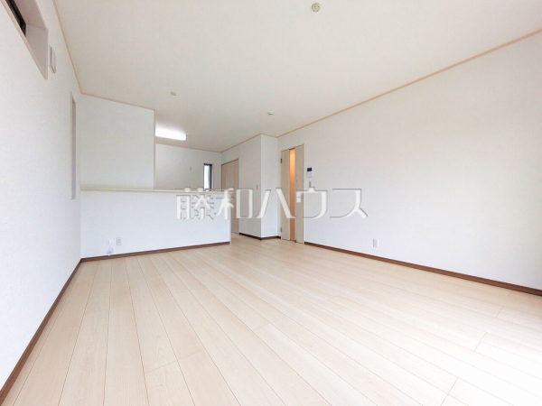 リビング 【東久留米市南町4丁目】 リビング 【東久留米市南町4丁目】