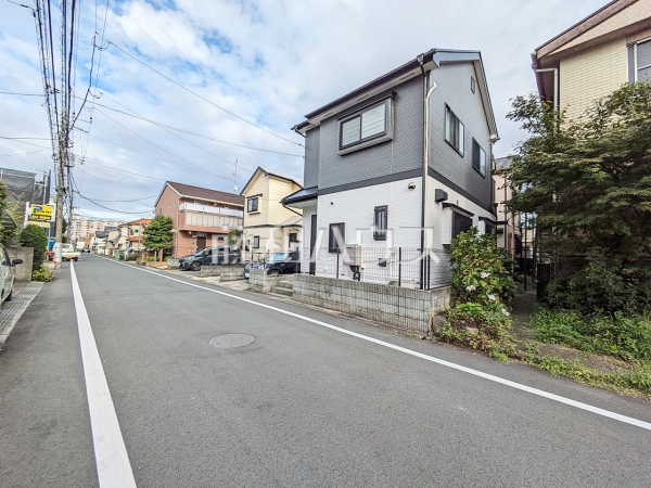 接道状況および現場風景 【八王子市散田町3丁目】 接道状況および現場風景 【八王子市散田町3丁目】