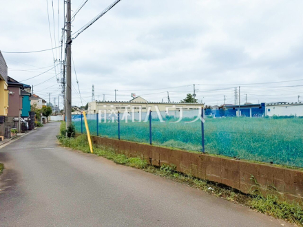 接道状況および現場風景 【東久留米市下里2丁目】 平日のご案内も可能です。まずはお気軽にお問合せ下さいませ。 /撮影日2026/09/13