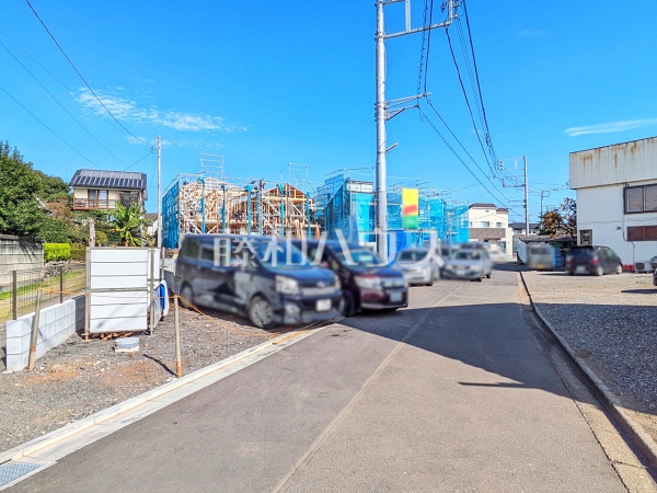 接道状況および現場風景 【武蔵村山市神明4丁目】 接道状況および現場風景 【武蔵村山市神明4丁目】