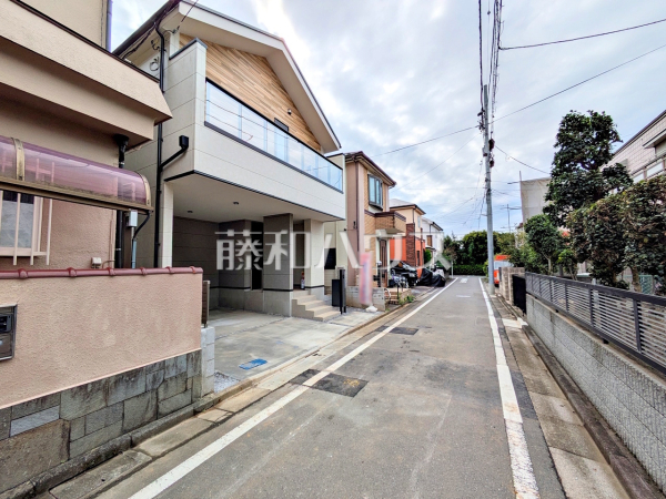 接道状況および現場風景 【練馬区富士見台4丁目】 接道状況および現場風景 【練馬区富士見台4丁目】