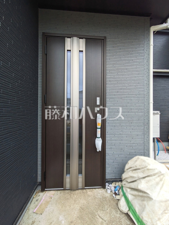 2号棟 玄関 【八王子市弐分方町】 2号棟 玄関 【八王子市弐分方町】
