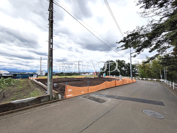 接道状況および現場風景 【日野市新町5丁目】 接道状況および現場風景 【日野市新町5丁目】