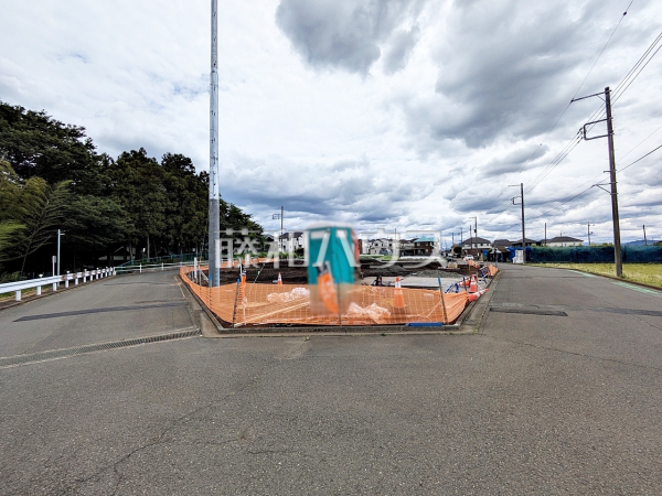 接道状況および現場風景 【日野市新町5丁目】 接道状況および現場風景 【日野市新町5丁目】