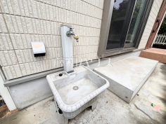 外部水栓洗車や水やりに活用できます。 外部水栓洗車や水やりに活用できます。