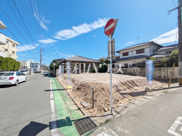 接道状況および現場風景 【福岡市早良区飯倉3丁目】 接道状況および現場風景 【福岡市早良区飯倉3丁目】