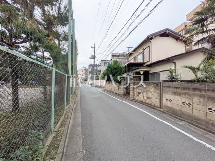 接道状況および現場風景 【練馬区東大泉4丁目】/撮影日2026/10/05