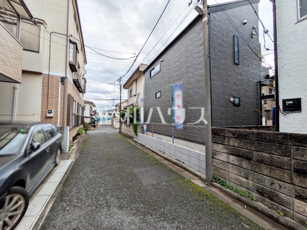 接道状況および現場風景 【練馬区西大泉6丁目】 接道状況および現場風景 【練馬区西大泉6丁目】