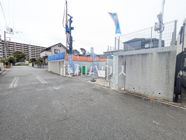 接道状況および現場風景 【八王子市みなみ野3丁目】 接道状況および現場風景 【八王子市みなみ野3丁目】