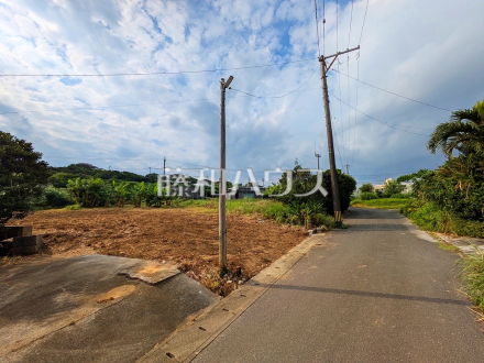接道状況および現場風景 【八重瀬町字安里】/撮影日2026/10/03