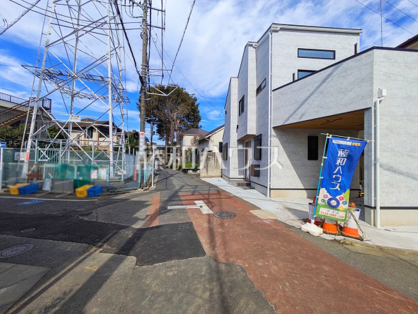 接道状況および現場風景 【杉並区久我山4丁目】 接道状況および現場風景 【杉並区久我山4丁目】