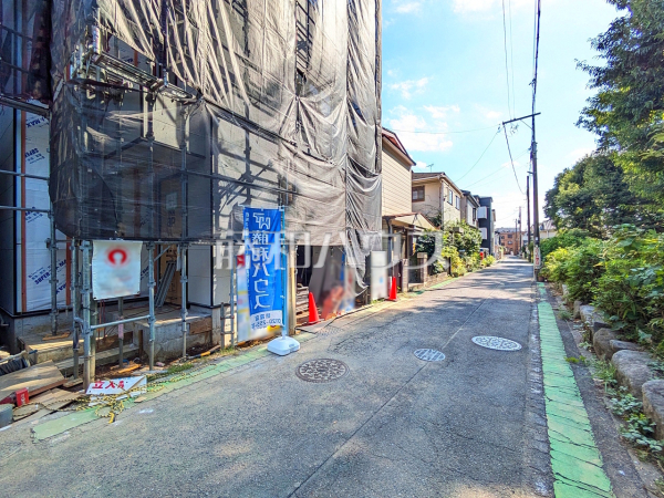 接道状況および現場風景 【新座市栗原6丁目】 接道状況および現場風景 【新座市栗原6丁目】