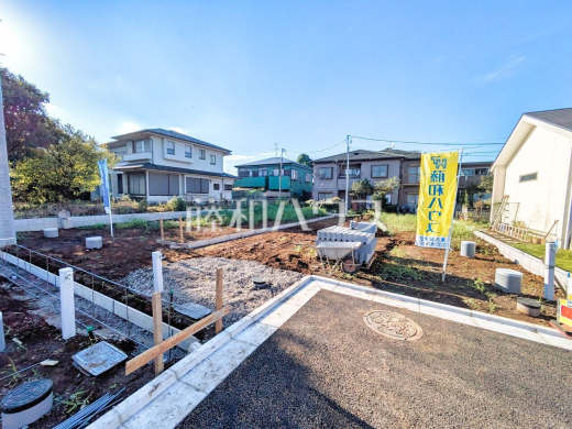 現場風景 西武池袋線「保谷」駅 徒歩8分! 完成前ですがご見学できます。通常ではなかなか見ることのできない建物構造も、建築中だからこそご覧になれます。 【西東京市下保谷5丁目】