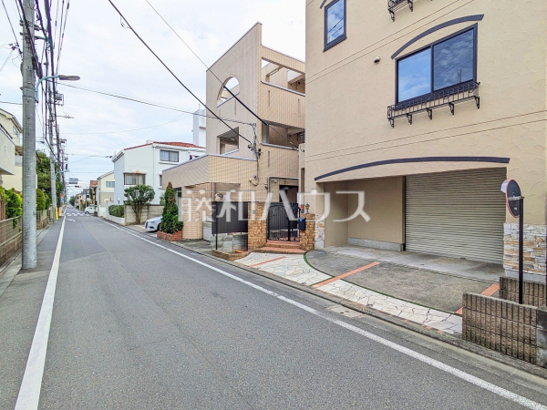 接道状況および現場風景 【国立市西1丁目】 接道状況および現場風景 【国立市西1丁目】