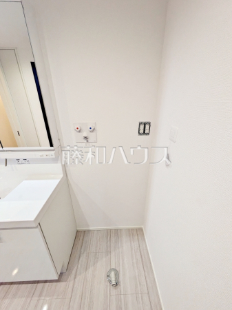 B号棟 洗濯機置き場 【朝霞市本町1丁目】 B号棟 洗濯機置き場 【朝霞市本町1丁目】
