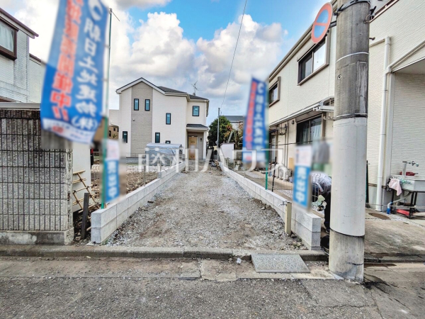接道状況および現場風景 【八王子市元本郷町1丁目】 接道状況および現場風景 【八王子市元本郷町1丁目】