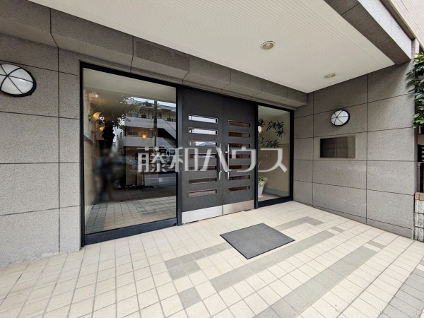 エントランス 【西東京市富士町2丁目 ユアコート東伏見弐番館】 エントランス 【西東京市富士町2丁目 ユアコート東伏見弐番館】