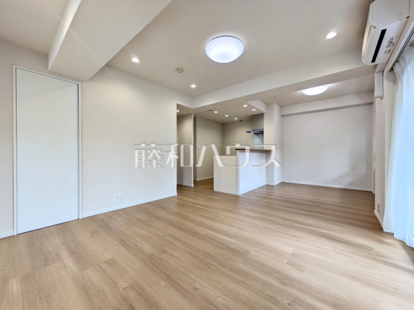 リビング 【西東京市富士町2丁目 ユアコート東伏見弐番館】 リビング 【西東京市富士町2丁目 ユアコート東伏見弐番館】